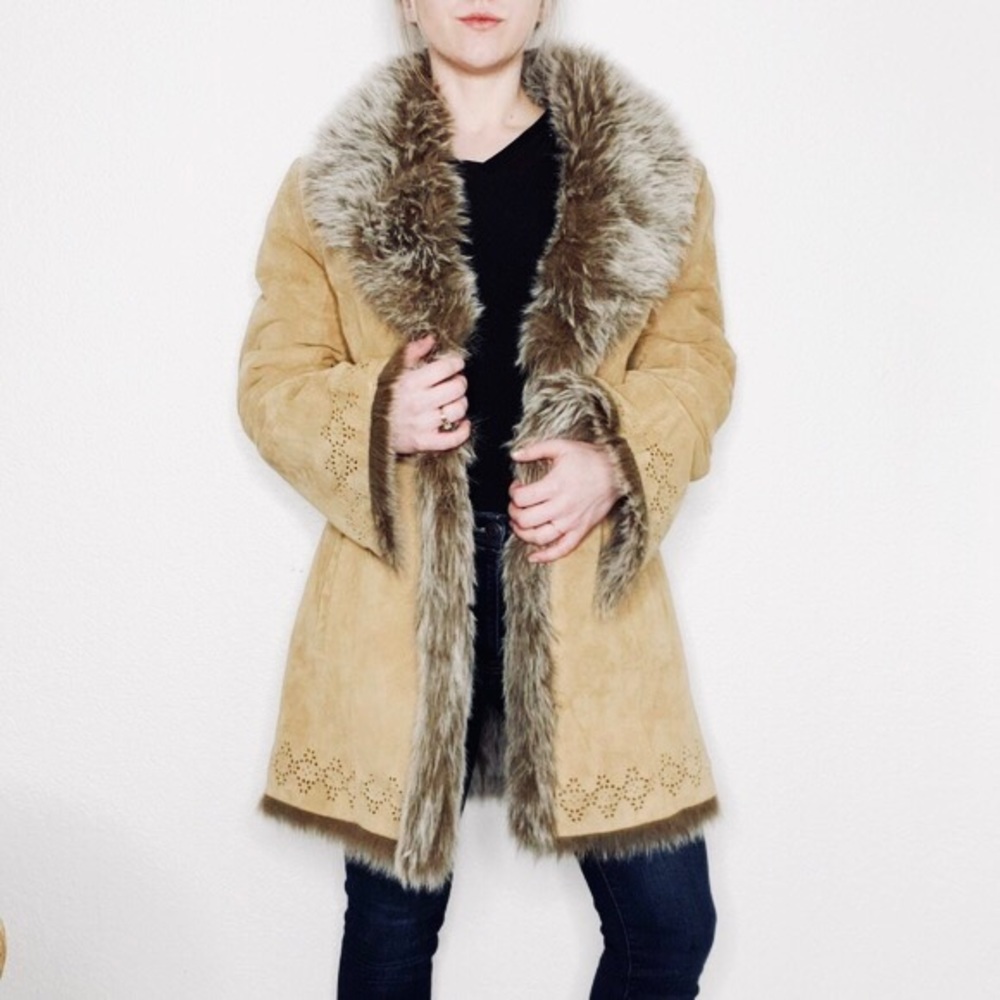 NWOT HOST PICK 🎉 Y2K Leather and Faux Fur Collared Coat M - Picture 3 of 8